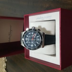 Salvatore ferragamo casual watch